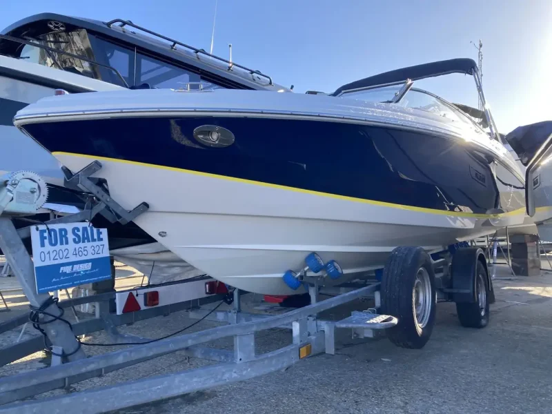 2005 Regal 2000 Bow Rider