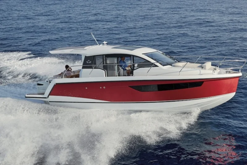 2020 Sealine C330V