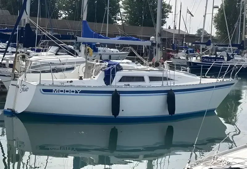 1983 Moody 27